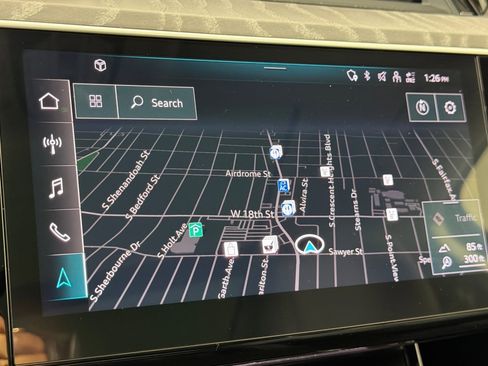 Used 2022 Audi e-tron Premium Plus w/ Premium Plus Package image 18