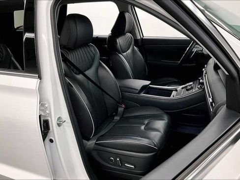 Used 2023 Hyundai Palisade Limited FWD image 8