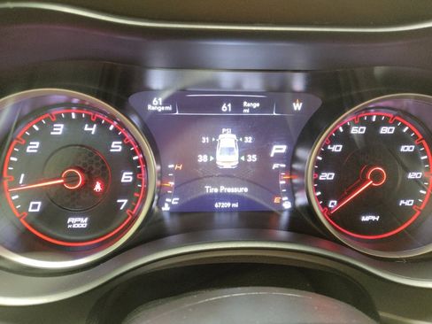 Used 2023 Dodge Charger SXT image 23