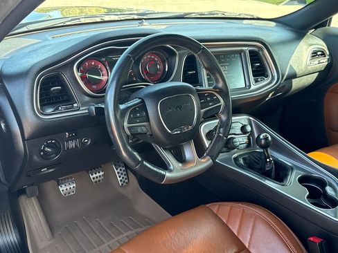 Used 2016 Dodge Challenger SRT Hellcat image 6