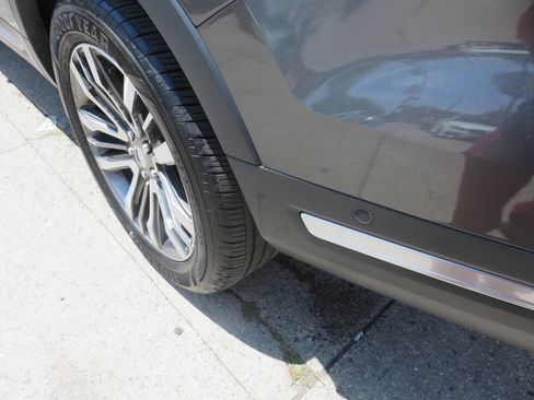 Used 2018 Ford Explorer Platinum AWD/4WD image 37