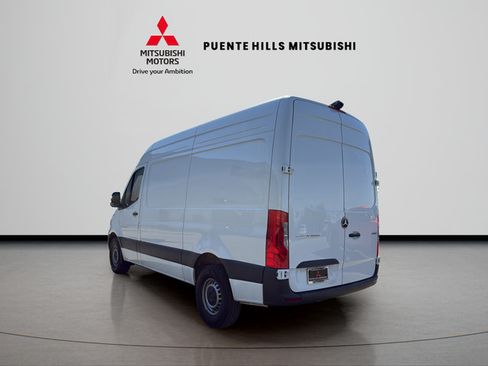 Used 2025 Mercedes-Benz Sprinter 2500 image 7