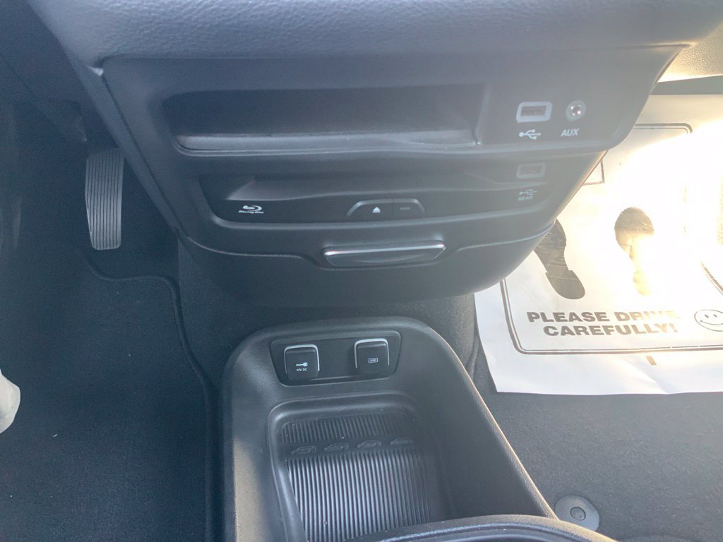 Certified 2020 Chrysler Pacifica Limited FWD image 26