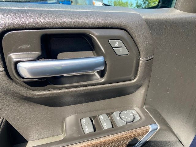 Used 2020 Chevrolet Silverado 1500 RST AWD/4WD image 12