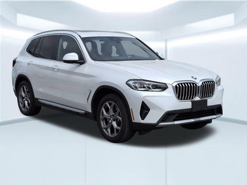 Used 2024 BMW X3 xDrive30i w/ Premium Package w/ZPA image 3