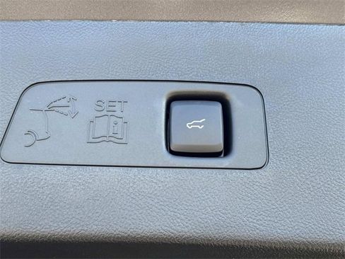 New 2026 Lincoln Corsair Premiere image 13