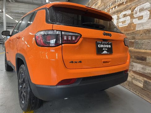 New 2026 Jeep Compass Latitude image 19