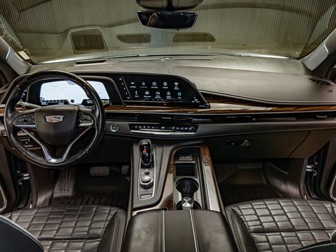 Used 2021 Cadillac Escalade Sport Platinum image 14