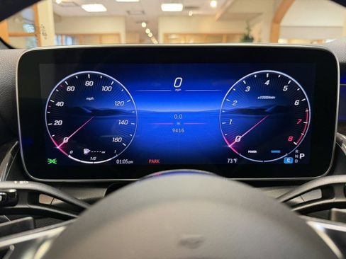 Certified 2025 Mercedes-Benz GLC 300 image 9