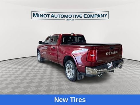 Used 2025 RAM 1500 Big Horn AWD/4WD image 7