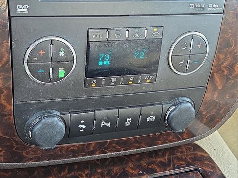 Used 2014 GMC Sierra 2500 Denali w/ Suspension Package, Off-Road image 16