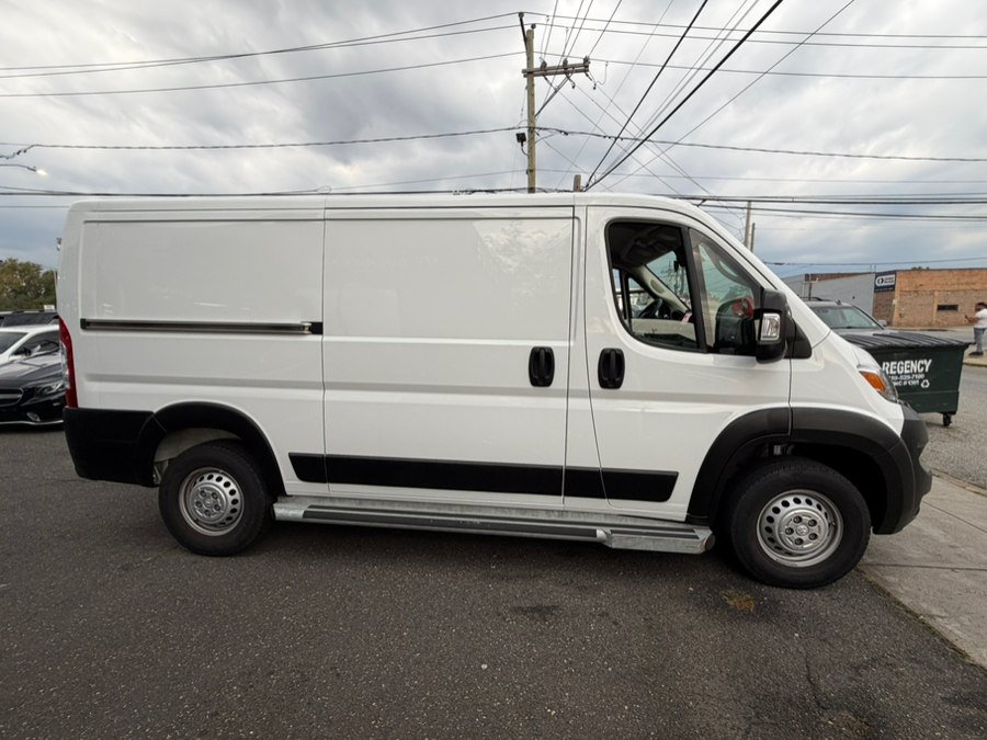 Used 2025 RAM ProMaster 2500 w/ U-Haul Equipment Group FWD image 14