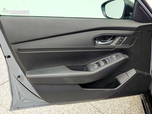 Used 2025 Honda Accord Sport image 11