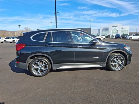 Used 2018 BMW X1 xDrive28i image 11