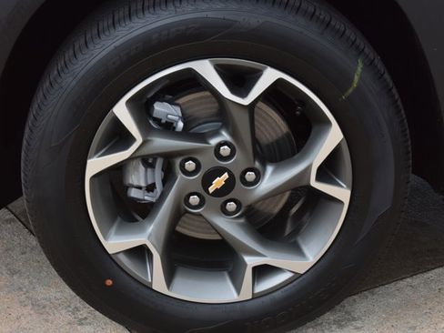 New 2026 Chevrolet Trax LT w/ Sunroof Package image 11