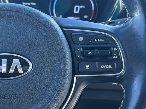 Used 2020 Kia Niro EX w/ Cold Weather Package image 23