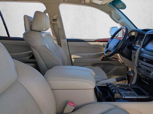 Used 2015 Lexus LX 570 image 23