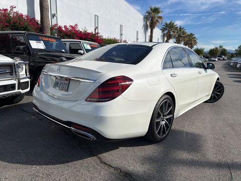 Used 2019 Mercedes-Benz S 560 Sedan image 4