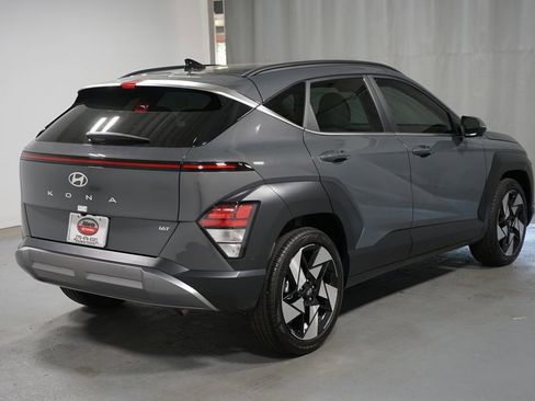 Used 2026 Hyundai Kona Limited FWD image 8