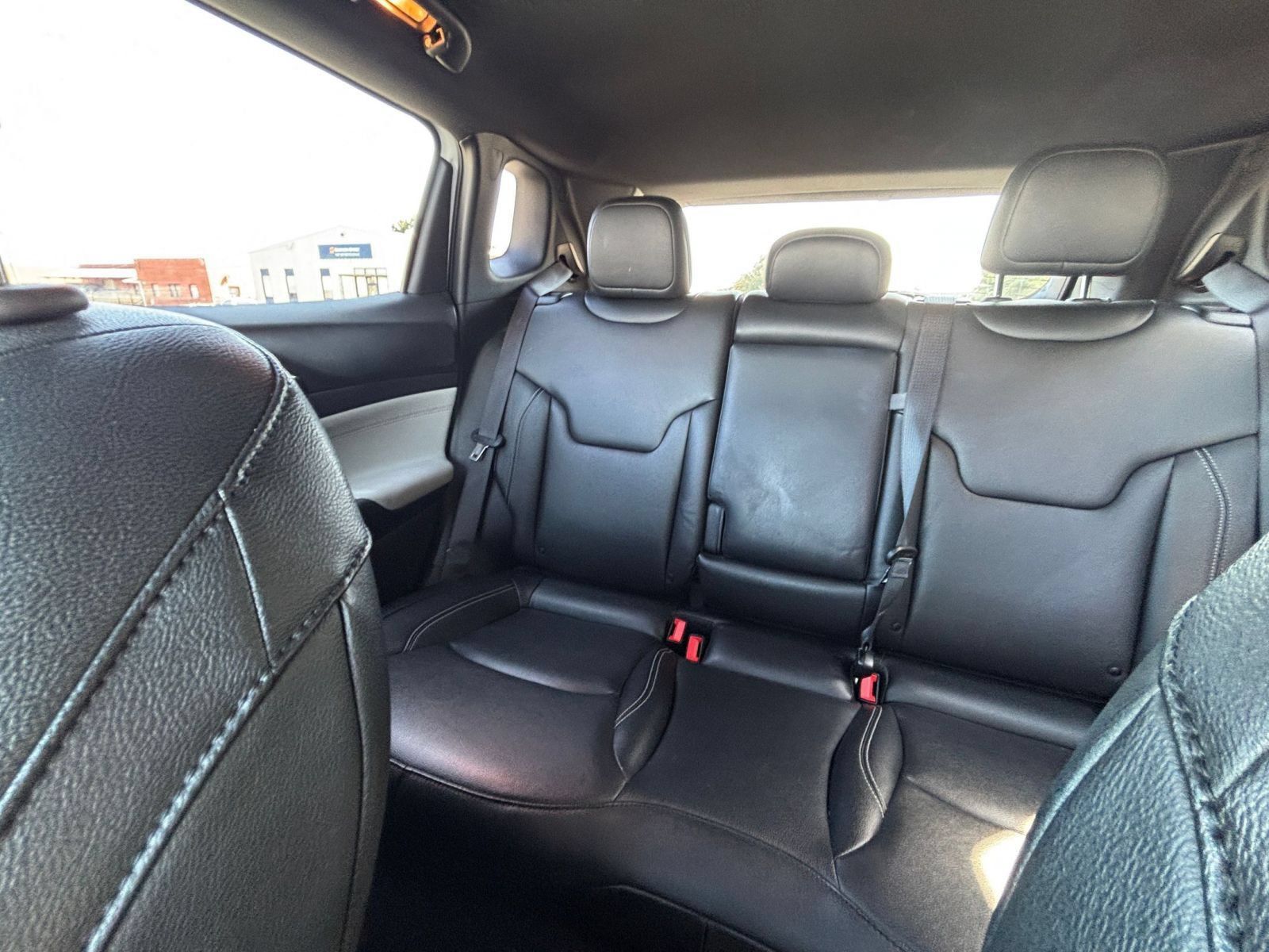 Used 2025 Jeep Compass Limited AWD/4WD image 39
