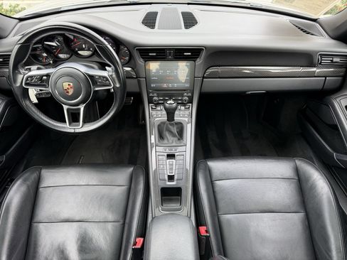 Used 2019 Porsche 911 Carrera image 14