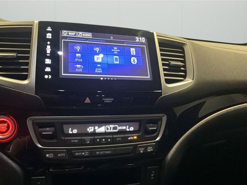 Used 2017 Honda Ridgeline Black Edition image 17