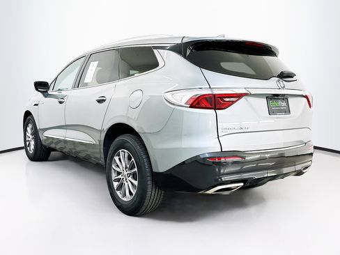 Used 2024 Buick Enclave Premium image 5