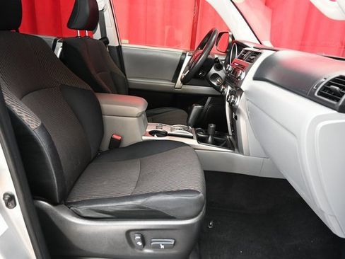 Used 2012 Toyota 4Runner SR5 image 10