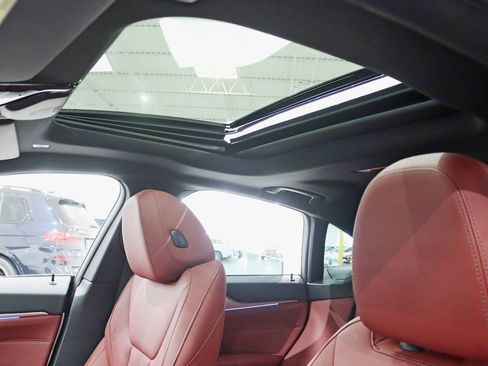 Used 2025 BMW i4 xDrive40i w/ M Sport Package image 33