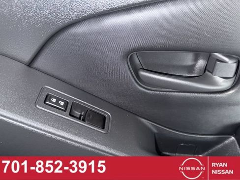 Used 2024 Nissan Frontier S w/ Technology Package RWD image 30