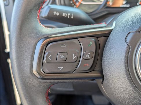 Used 2024 Jeep Wrangler Unlimited Rubicon AWD/4WD image 23