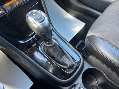 Used 2020 Buick Encore Preferred image 34