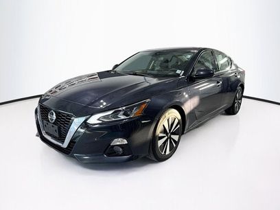 Used 2019 Nissan Altima 2.5 SV