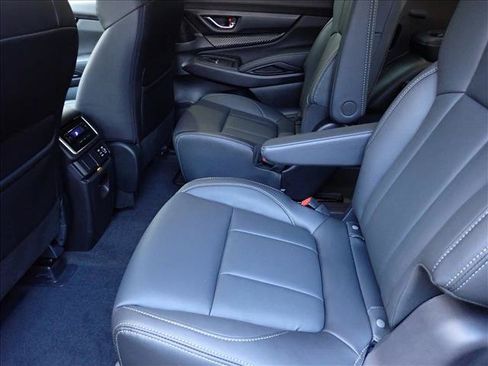 Used 2026 Subaru Ascent Premium AWD/4WD image 10