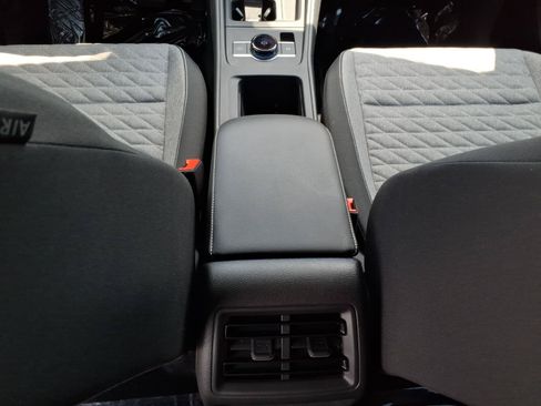 Certified 2025 Volkswagen Tiguan S FWD image 24