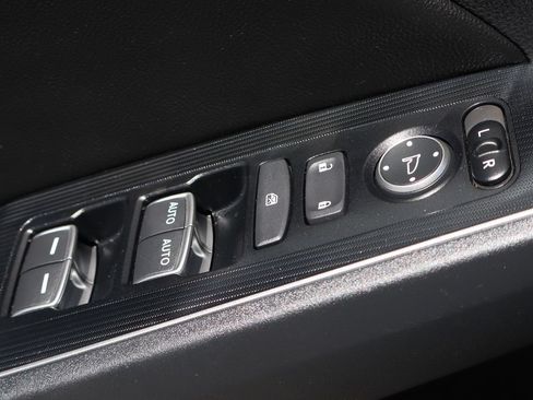Used 2023 Honda Civic Touring image 18