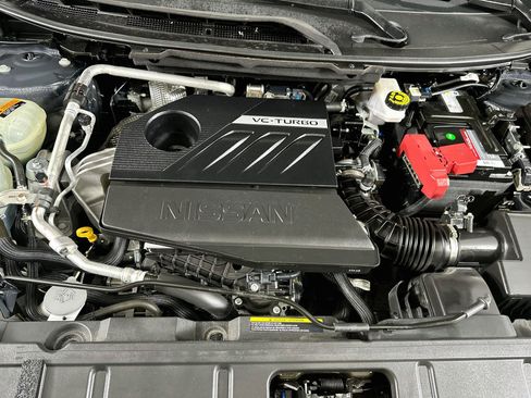 Used 2023 Nissan Rogue SV FWD image 31