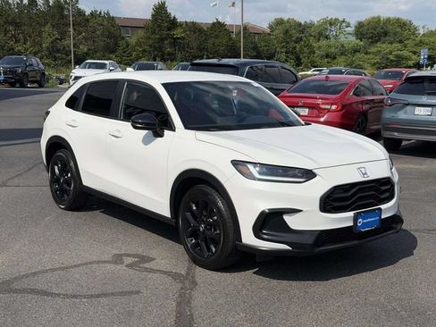 Certified 2024 Honda HR-V Sport image 1