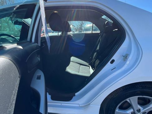 Used 2011 Toyota Corolla S image 19