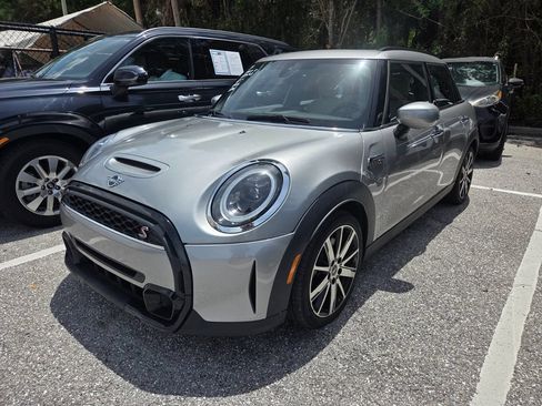 Used 2024 MINI Cooper S w/ Signature Upholstery Package FWD image 4
