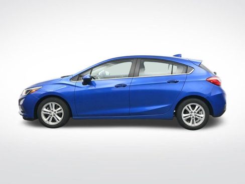 Used 2017 Chevrolet Cruze LT w/ Convenience Package image 10