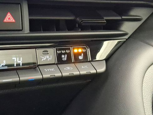 Used 2024 Toyota Crown Platinum image 19