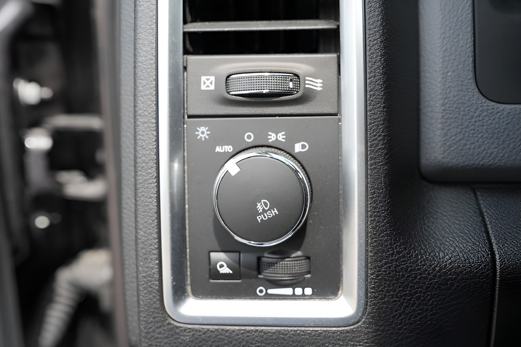 Used 2019 RAM 1500 Warlock w/ Electronics Group AWD/4WD image 24