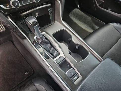 Used 2018 Honda Accord Sport image 26