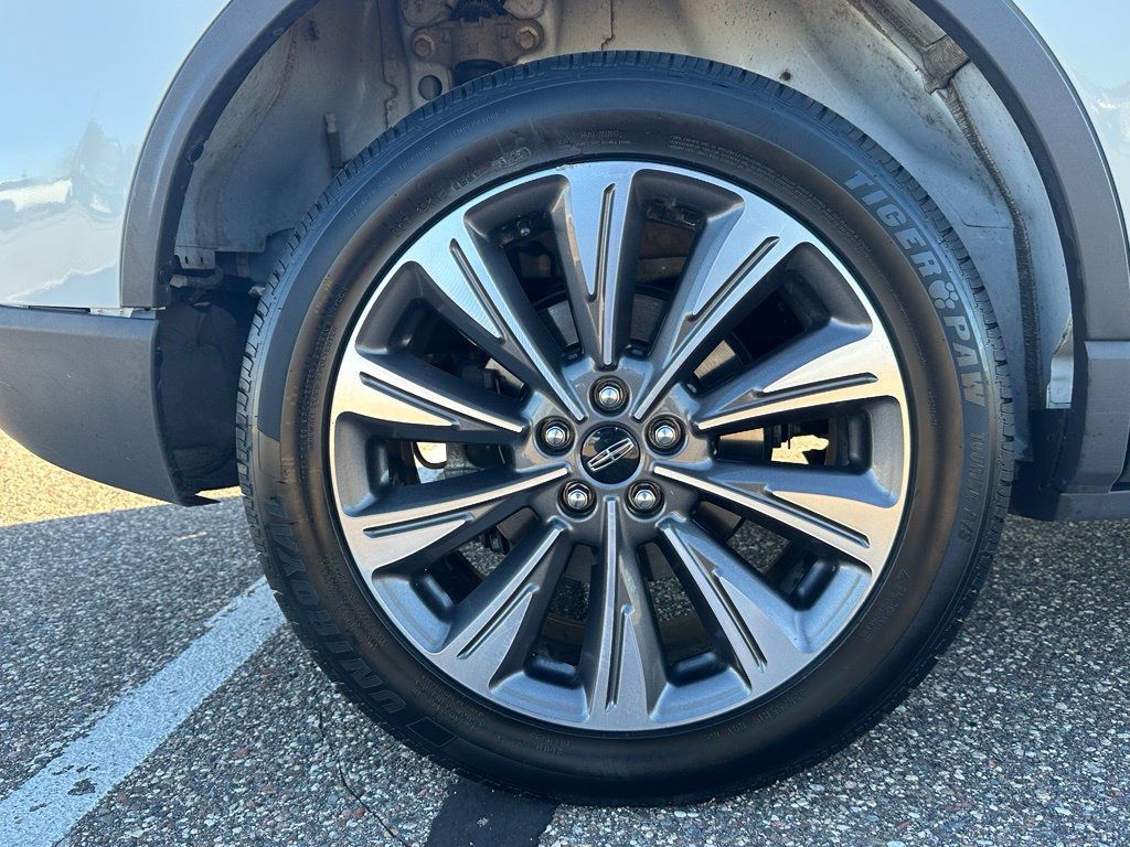 Used 2020 Lincoln Corsair Reserve w/ Elements Package AWD/4WD image 29