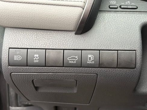 Used 2023 Toyota Camry LE FWD image 5