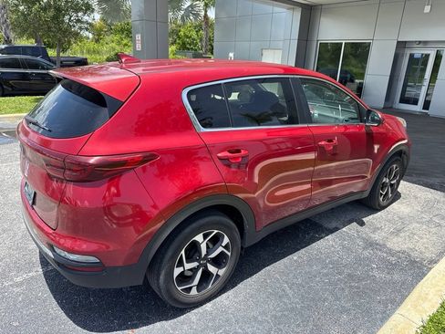 Used 2022 Kia Sportage LX FWD image 3