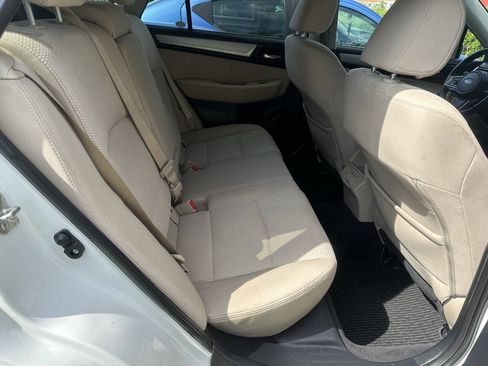 Used 2019 Subaru Outback 2.5i Premium AWD/4WD image 15