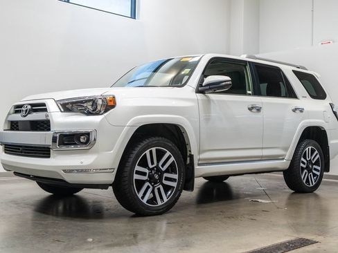 Certified 2023 Toyota 4Runner Limited AWD/4WD image 3