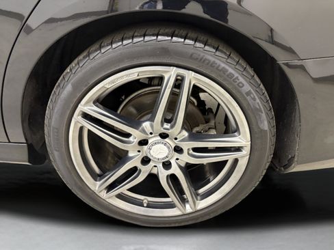 Used 2017 Mercedes-Benz E 300 4MATIC image 37